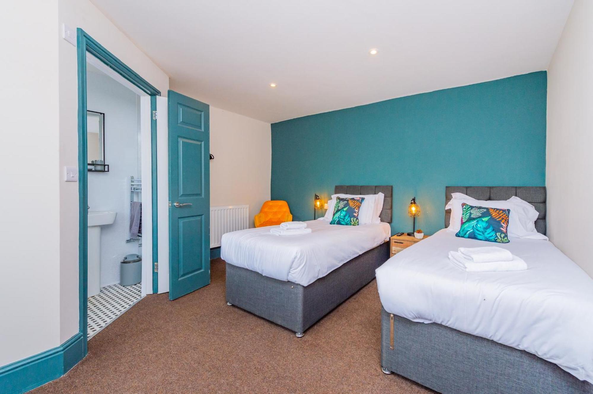 Snowdon House, 8 Bedrooms, Sleep 16, Close To Blackrock Sand Porthmadog Exterior foto